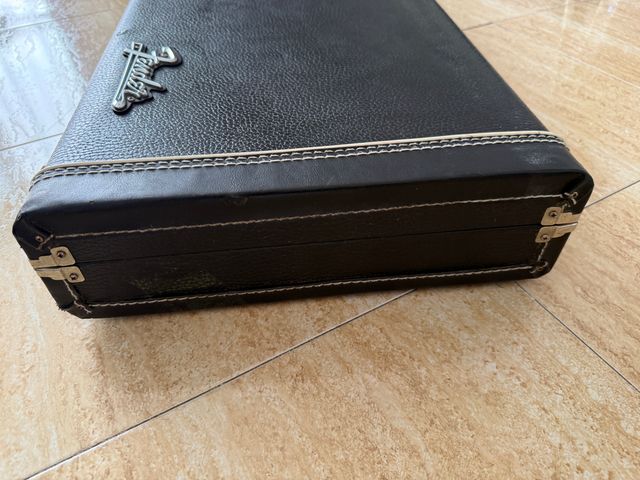 Estuche Fender Pro Series Strat/Tele Vintage