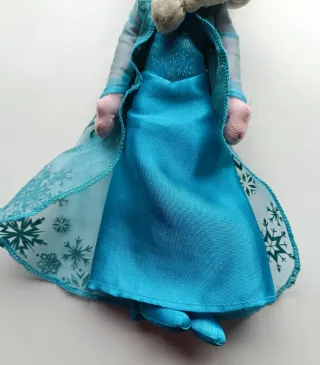 Muñeca peluche Elsa Frozen