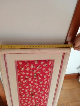 Marco decorativo floral rosa y rojo