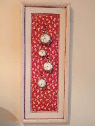 Marco decorativo floral rosa y rojo