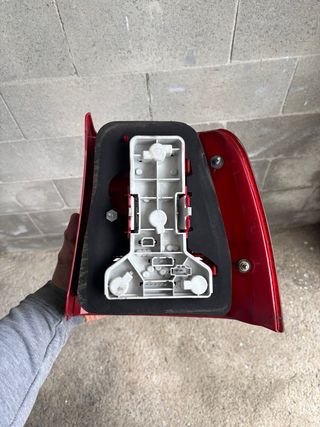 Piloto Trasero Izquierdo VW Passat B5