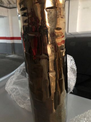 Juego de 3 jarrones dorados y plateados