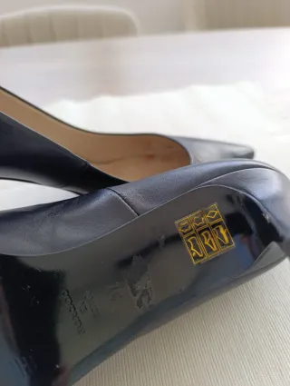 Zapatos tacón Gloria Ortiz azul marino