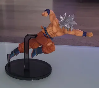 Figura Dragon Ball Goku Ultra Instinto banpresto