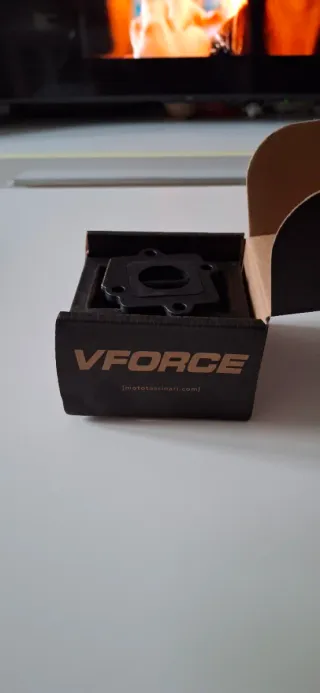 Caja de láminas V-Force aerox
