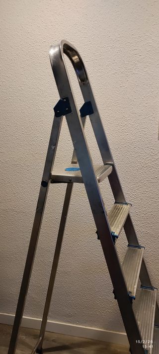 Escalera Aluminio 6 Peldaños