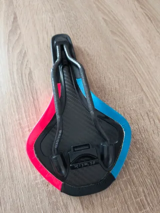 Fizik Antares R1 carbono