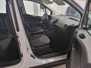 Ford Tourneo Courier 100CV KOMBI