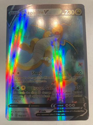 Carta Pokémon Dragonite V 192/203