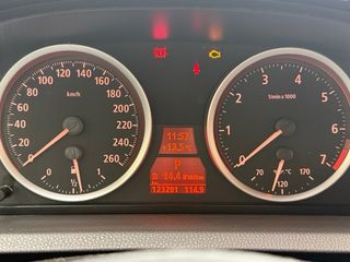 BMW Serie 6 2004 645Ci V8 Automático - 123.000km