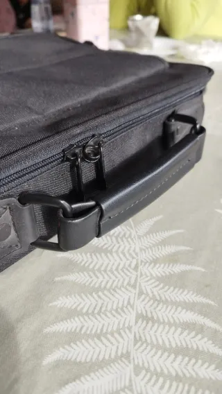 Maletín Targus para portátil