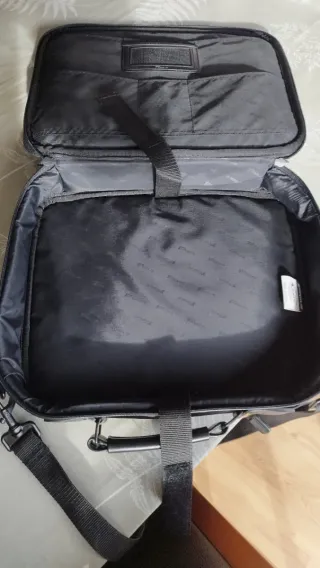 Maletín Targus para portátil