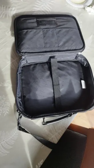 Maletín Targus para portátil