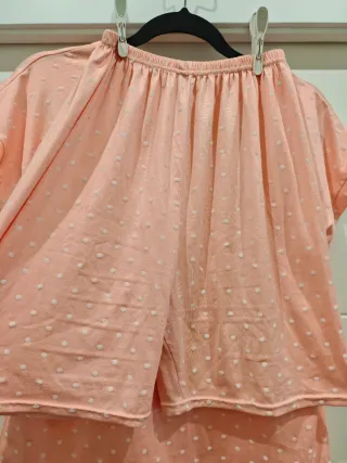 Conjunto de Pijama Rosa con Topitos (2 Piezas)