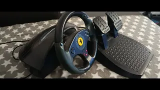Volante Thrustmaster Ferrari GT Experi + Pedales