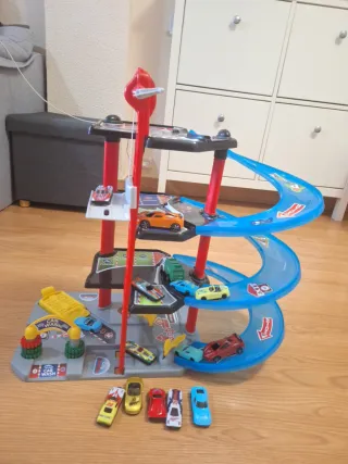 Lote Juguetes Niño: Parking y Coches + lanzador