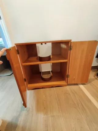 Mueble bajo lavabo y espejo