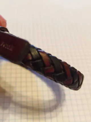 Pulsera Fossil trenzada cuero marrón