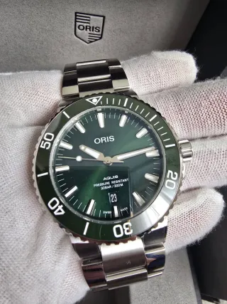 Oris Aquis Date 01 733 7730 4157-07 8 24 05PEB