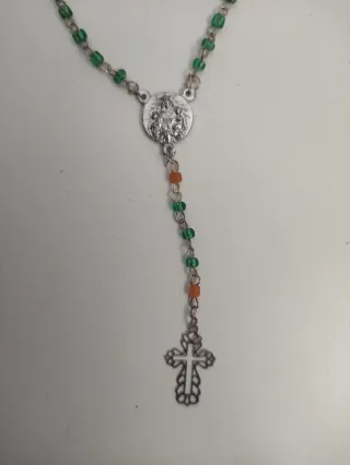 Rosario con medalla y cruz