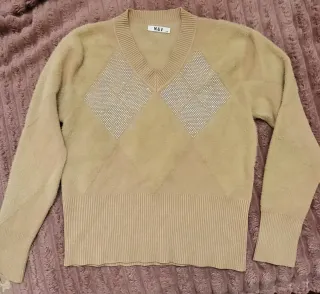 Jersey M&V suave con pedrería talla L