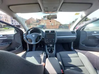 Volkswagen Golf 2004