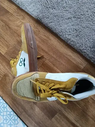 Tenis Makarthy Beige y Amarillo