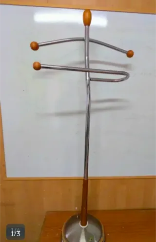 Galán de noche madera y metal