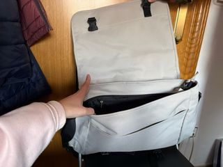 Bandolera Reebok grande beige y marrón