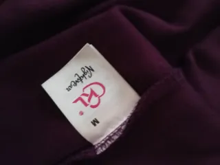 Camiseta manga larga con dibujo auriculares