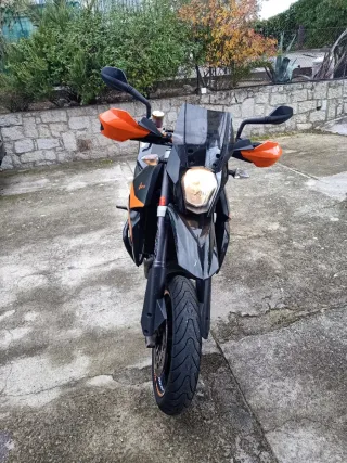 KTM 990 Supermoto
