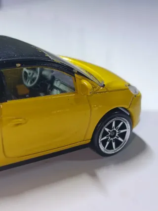 OPEL ADAM 1/64 MAJORETTE