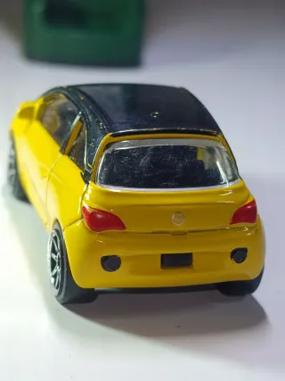 OPEL ADAM 1/64 MAJORETTE