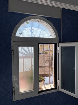 Ventana PVC con persiana