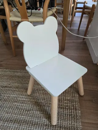 Mesa y 2 Sillas Infantiles Madera