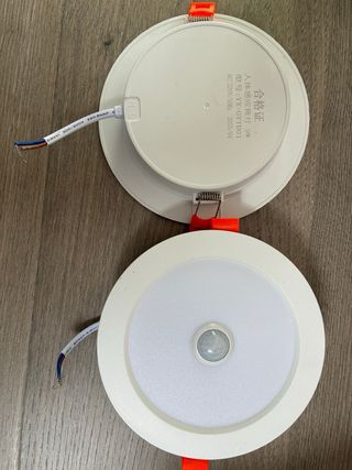 Focos LED Empotrables con Sensor (x2)