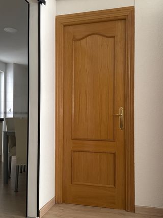 Puerta interior madera roble (cantidad 6) 40 por p