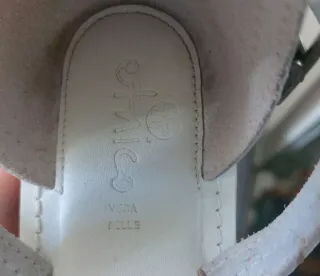 Sandali donna bianchi con borchie