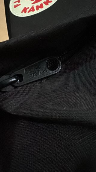 Zaino Fjallraven Kanken Nero Rosso
