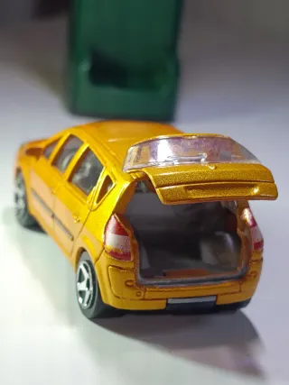 RENAULT SCENIC MK2 1/64 MAJORETTE