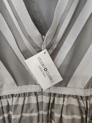 Vestido Studio Classics Blanco/gris plateado