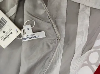 Vestido Studio Classics Blanco/gris plateado