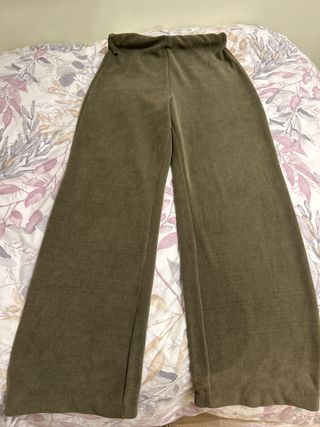Pantalón elástico ancho verde oliva