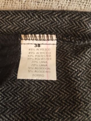 Pantalón corto espiga talla 38