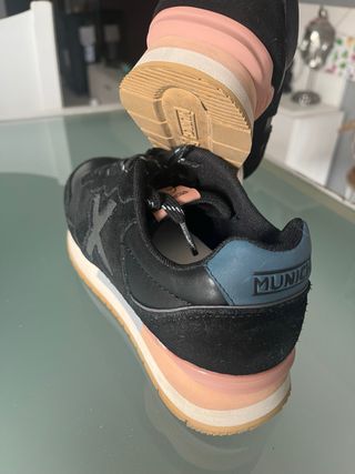 Bambas Munich Negras y Rosas