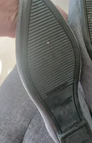 Ballerine grigie a punta