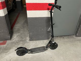 Patinete 2 ruedas con suspensión Marca OXELO