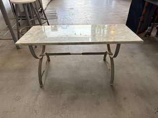 TAVOLO CENTRO PER GIARDINO