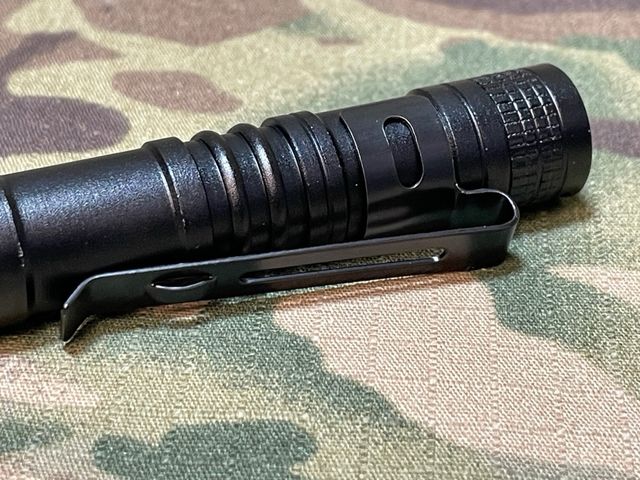 Linterna Táctica ultravioleta