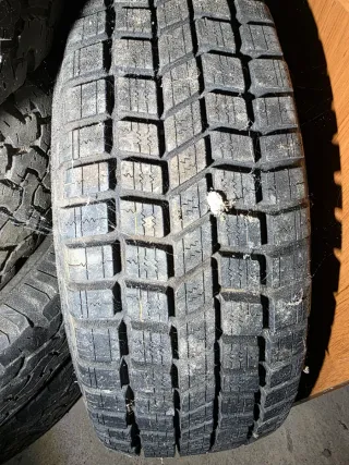 Neumático Michelin 235/70R16